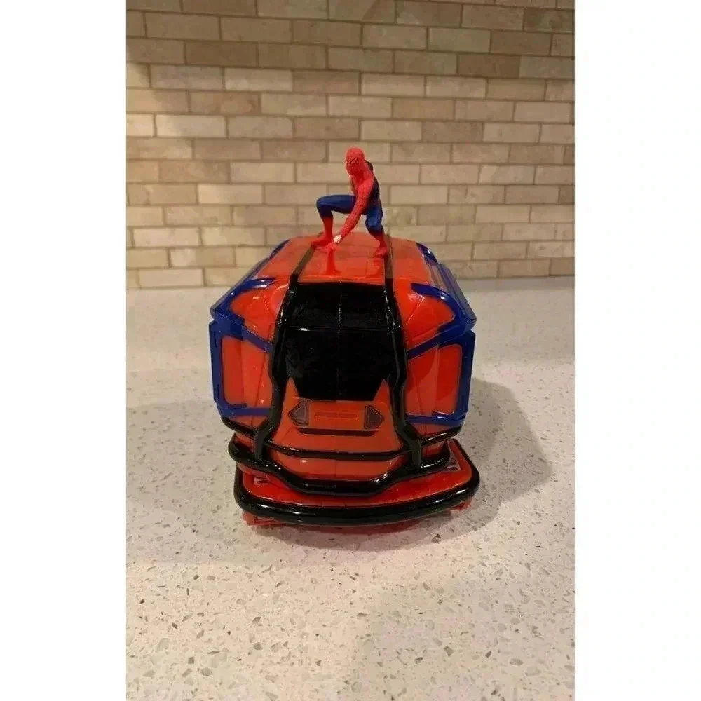 2022 Disney Park‎ Spiderman web slinger vehicle. BG